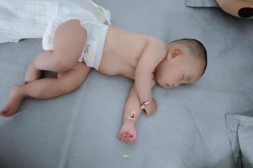 聊城宝宝尿有泡沫怎么回事